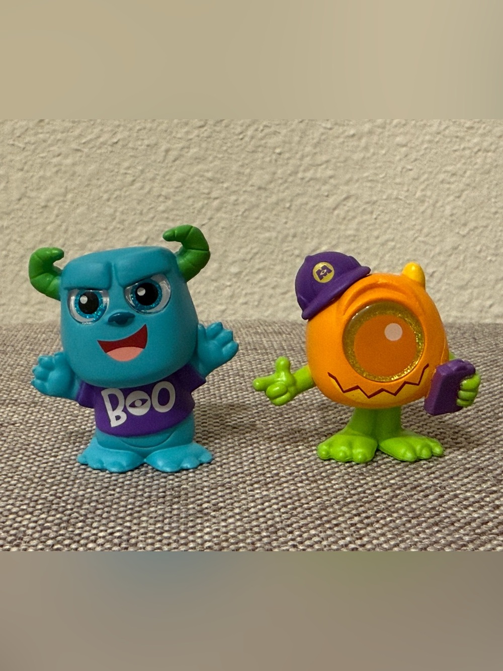 Disney Doorables Haunted Halloween Countdown - Mike and Sully